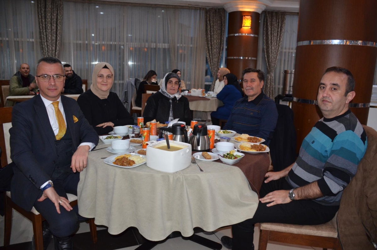 Rize İl Milli Eğitim Müdürlüğü Ailesi İftarda Bir Araya Geldi