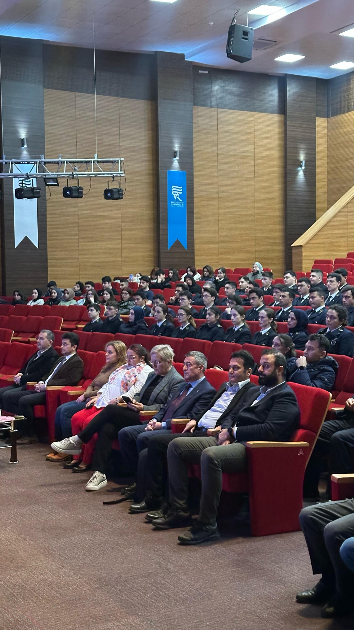 Recep Tayyip Erdoğan Üniversitesi'nde Çanakkale Zaferi'nin 110. Yılı Anma Etkinliği Düzenlendi