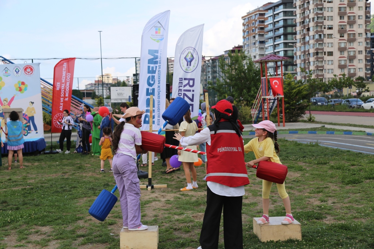 KORUYUCU AİLE ŞENLİĞİ RİZE'DE COŞKUYLA GERÇEKLEŞTİRİLDİ