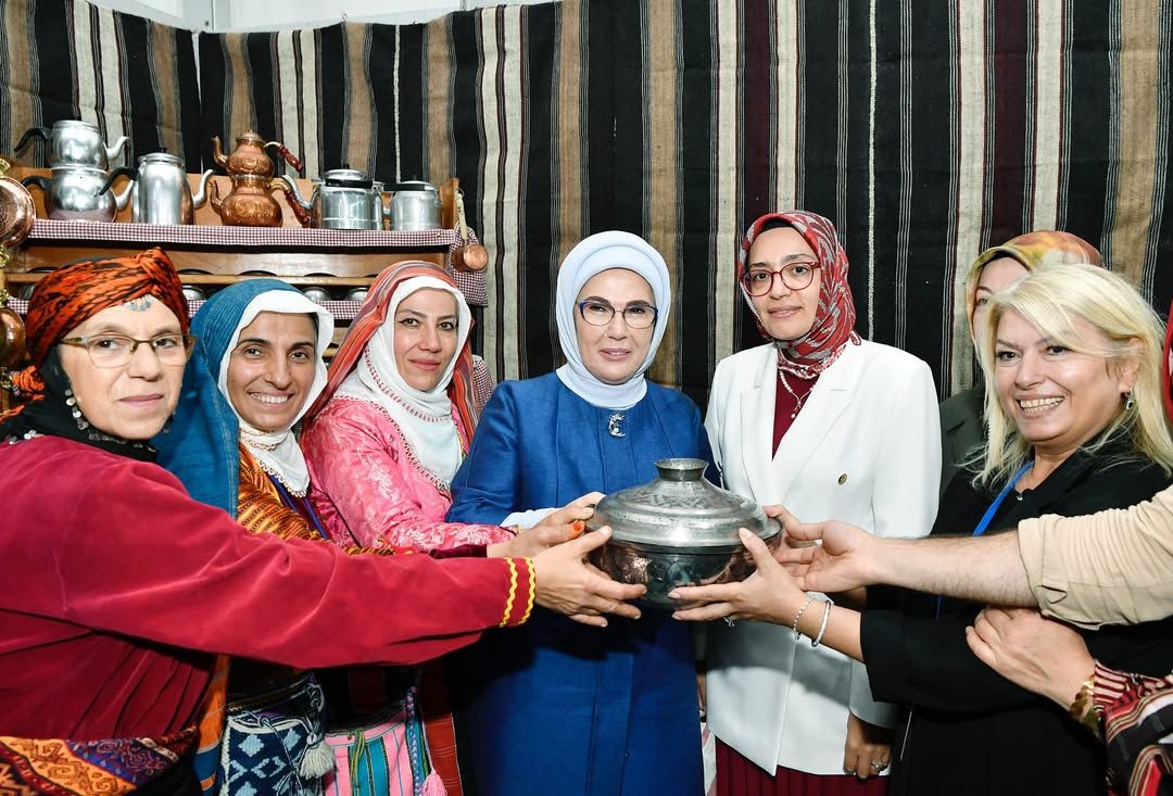 Emine Erdoğan, Rize Gastronomi Günleri’ni Ziyaret Etti