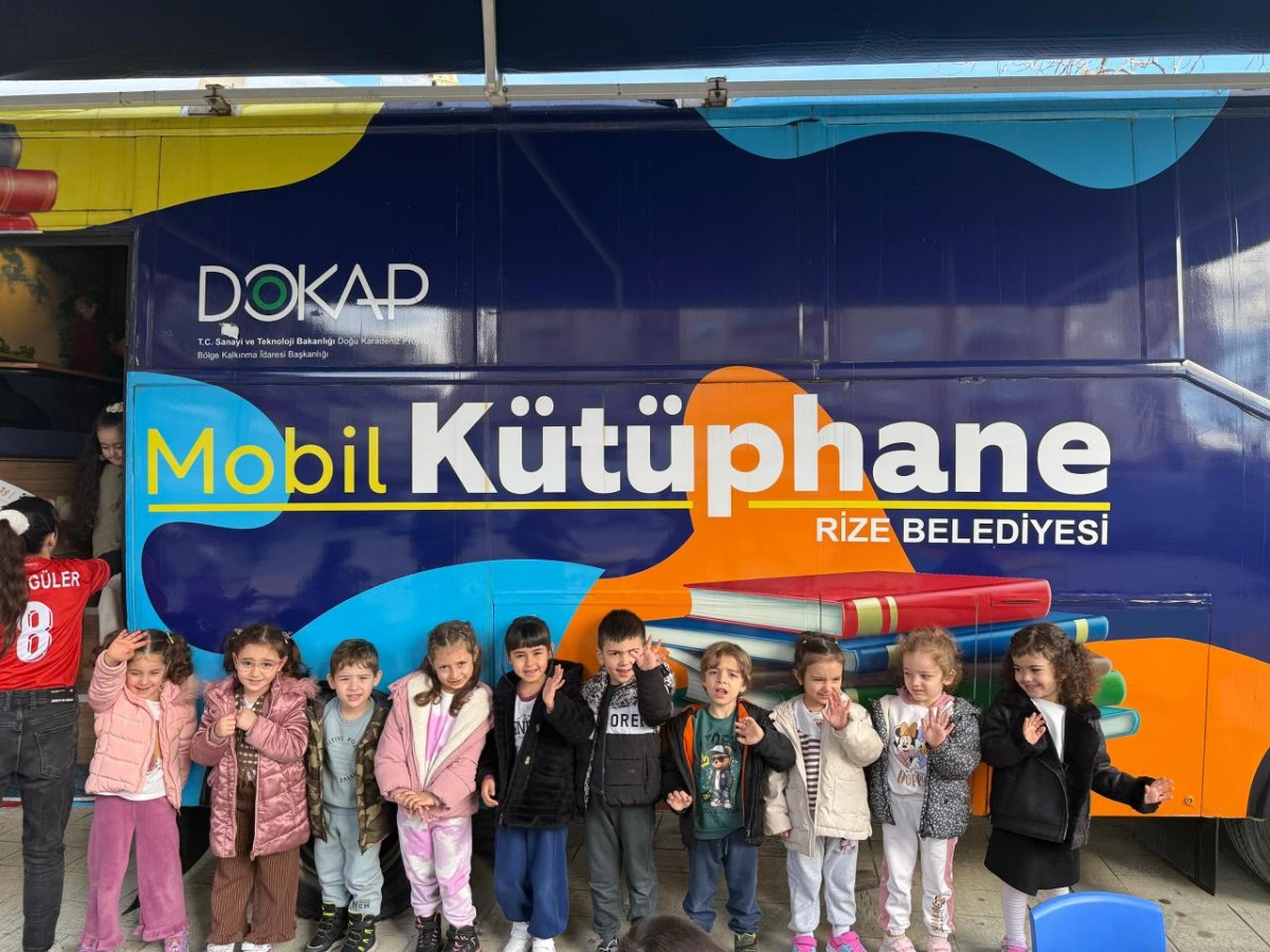 Rize Belediyesi’nden Miniklere Kitap Sevinci